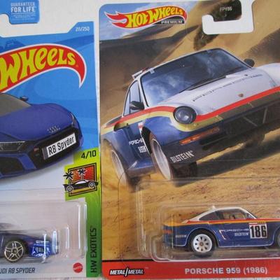 2 Hot Wheel cars