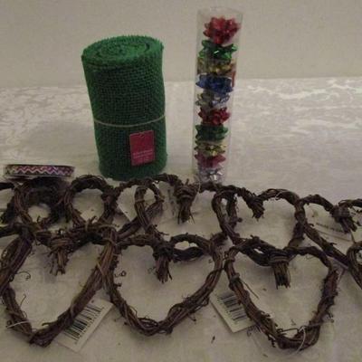 12 Mini grapevine wreaths-heart-shaped, 3 yd x  1-1/4" red, white & blue ribbon, 15' x 5-1/2" green burlap ribbon, pk...