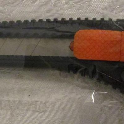 6 utility knives