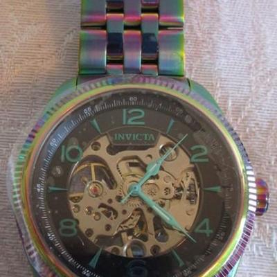 Invicta Pro Diver # 26332 men's watch with opalescent watchband