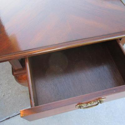 Wood end table with drawer