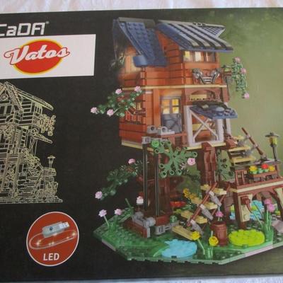 Cada Vato Tree House Stem Toy new in box
