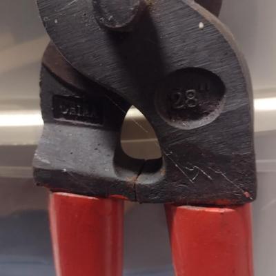 Long Handled Bolt Cutters