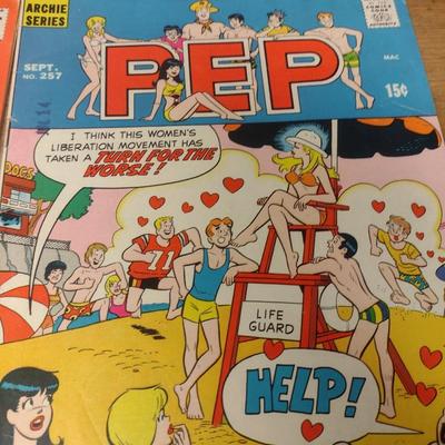 Pair of Archie Series Comic Books #99 July 1970 and #257 September 1971 Ungraded