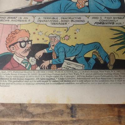 Pair of Archie Series Comic Books #99 July 1970 and #257 September 1971 Ungraded