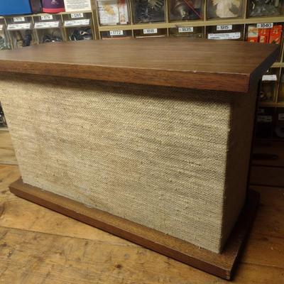 Pair of Vintage Bose Wood Cabinet Model 901 Direct/Reflecting Loudspeakers