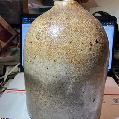 Vintage/Antique Redware/Stoneware 1-Gallon Jug 11" Tall in VG Preowned Condition.