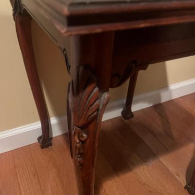 Clawfoot Side Table (BO-MG)
