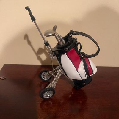 Masters, Ryder and More Golf Collectibles & Books (BO-MG)