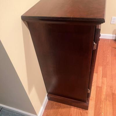 Leaded Beveled Glass Door Bookcase (BO-MG)