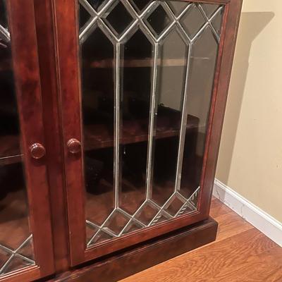 Leaded Beveled Glass Door Bookcase (BO-MG)