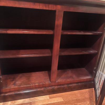 Leaded Beveled Glass Door Bookcase (BO-MG)