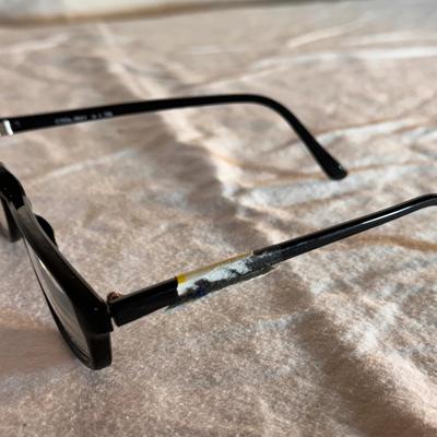 Gucci and Other Eyeglass Rims (PBC-DZ)