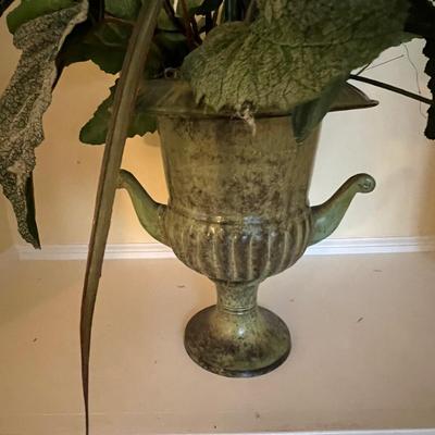 Tiffany & Co. Vase & More Faux Floral Arrangements (LR-RG)