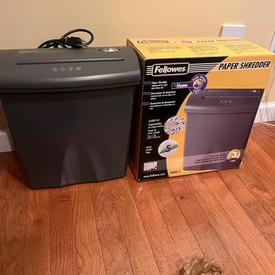 Computer Monitors, Shredder & More (BO-MG)