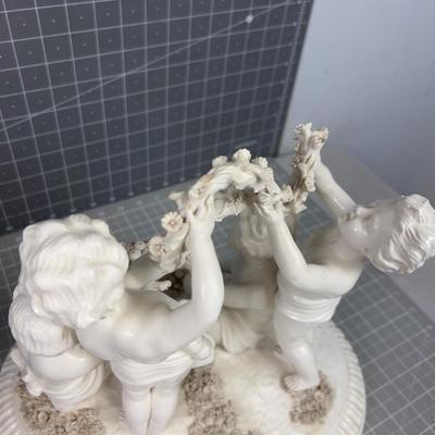 Italian Porcelain Capodimonte Cherub Putti Group 