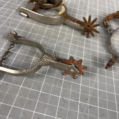 3 Single Spurs