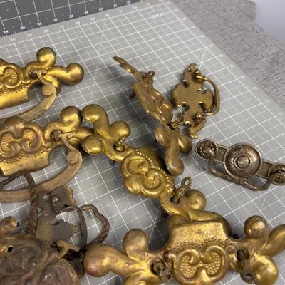 Antique Hardware Drawer Pulls 