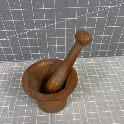 Mortar and Pestle Cast Iron, Interesting