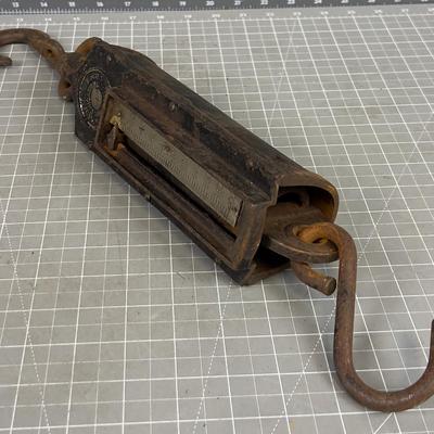 200 Pound Antique Spring Scale