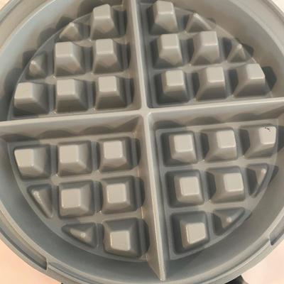 Cuisinart, KitchenAid, & More Kitchen Appliances (K-HS)