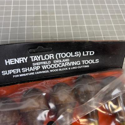 Set of Henry Taylor WOOD Carving Tools 