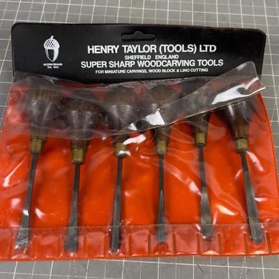 Set of Henry Taylor WOOD Carving Tools 