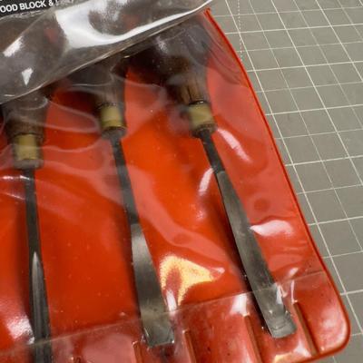 Set of Henry Taylor WOOD Carving Tools 