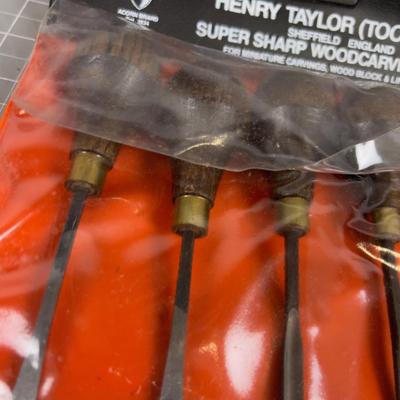 Set of Henry Taylor WOOD Carving Tools 