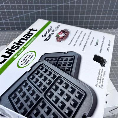 2 Cuisinart Gridler Waffle Plates 