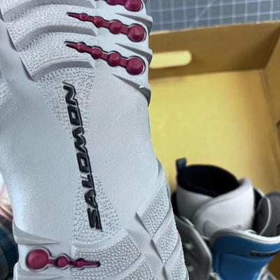 Salomon Snowboard BOOTS NEW never Worn
