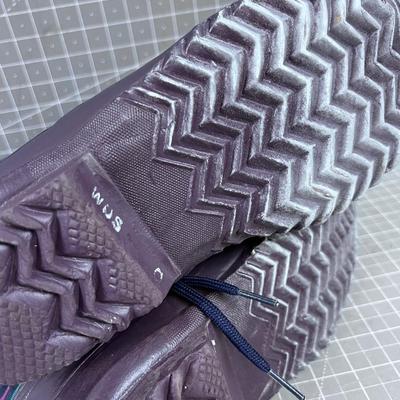 Vintage Purple SOREL Women's Size 9