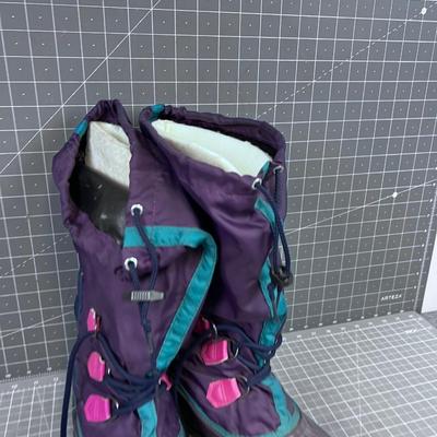 Vintage Purple SOREL Women's Size 9