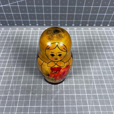 6 Nesting Dolls Authentic Russian 