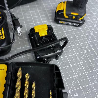 Dewalt 12 Volt Lithium Battery DRILL 