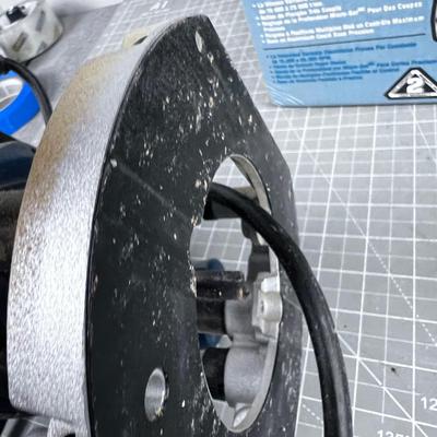 RYOBI Electronic Variable Plunge Router