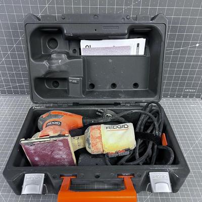 RIGID Palm Sander with Case 