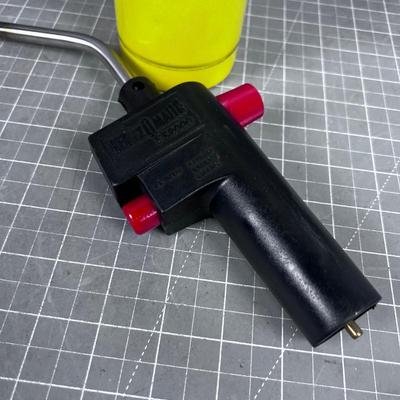 Benzo Matic Torch with a full can of Gas