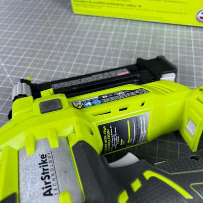 RYOBI Cordless Brad Nailer 