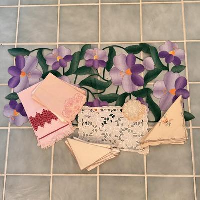 Hand Loom Embroidered Linens and More (PBC-DZ)