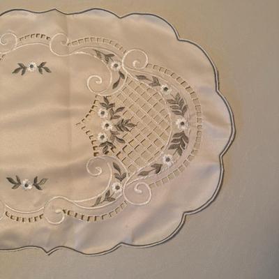 Hand Loom Embroidered Linens and More (PBC-DZ)