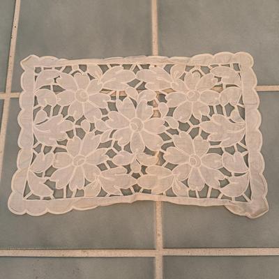Hand Loom Embroidered Linens and More (PBC-DZ)