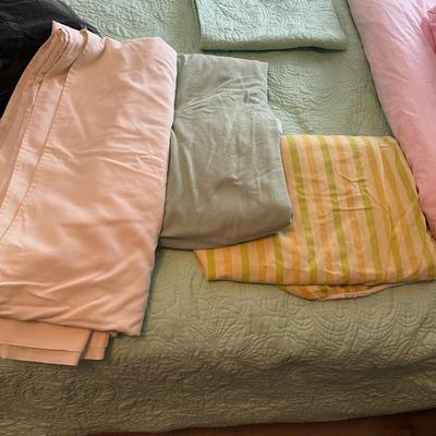Twin Bedding - Duvets, Bedspreads, Blankets and Sheets (GB-RG)