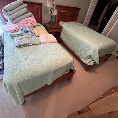 Twin Bedding - Duvets, Bedspreads, Blankets and Sheets (GB-RG)