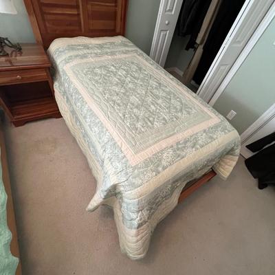 Twin Bedding - Duvets, Bedspreads, Blankets and Sheets (GB-RG)