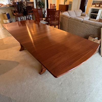 Pennsylvania House Dining Room Table with Two Leafs (DR-DZ)