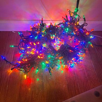 Christmas Ornaments & Colored Lights (BWS-MG)