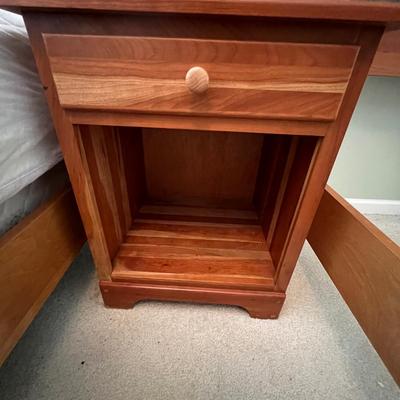 Matching Twin Bed Frames & Side Table (GB-RG)
