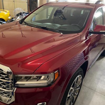2020 GMC Acadia Denali 11k miles only!