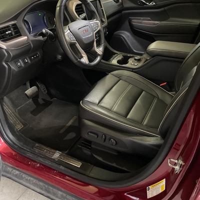 2020 GMC Acadia Denali 11k miles only!